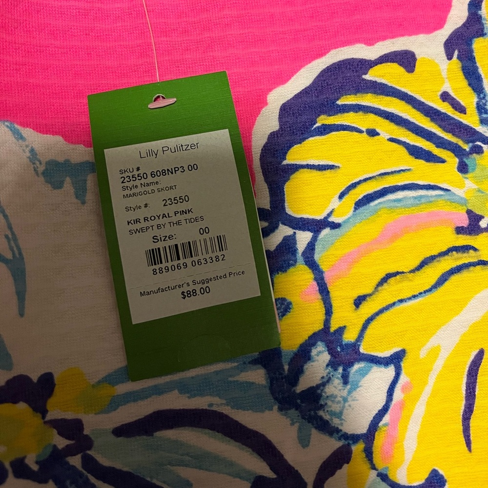 Lilly Pulitzer skort - Picture 4 of 5